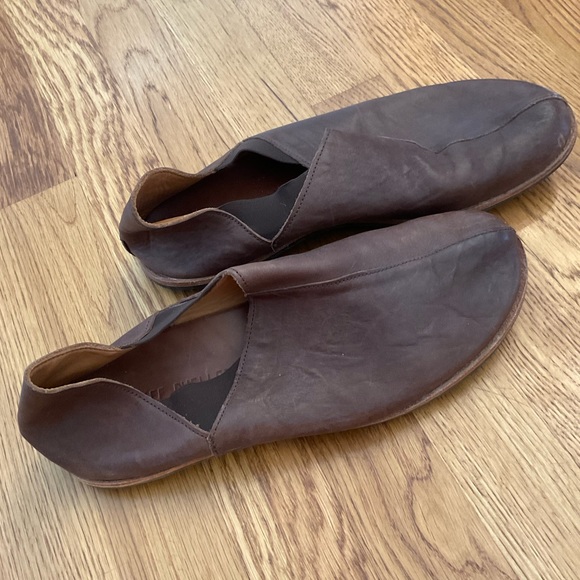 Cliff Dwellers- Hand Made Leather Slip On Shoe. Size Unisex 10 Inches - Picture 6 of 10